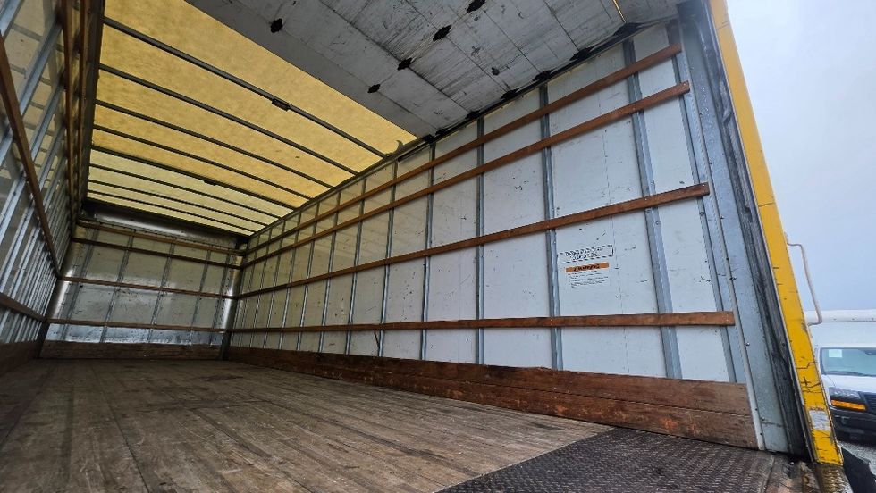 Medium Duty Box Truck-Light and Medium Duty Trucks-International-2021-MV607-Ocala-FL-215,826\n\t\tmiles-$ 40,000 - Image 11
