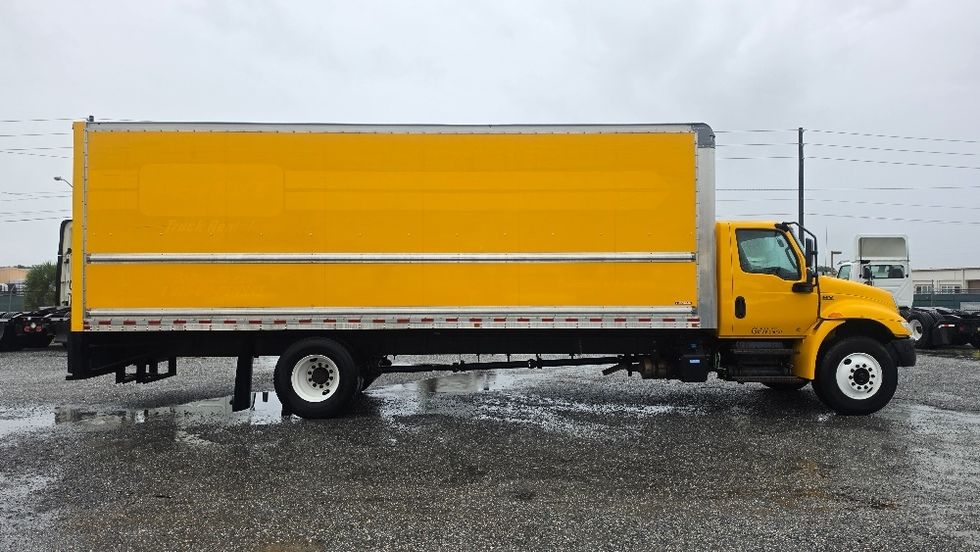 Medium Duty Box Truck-Light and Medium Duty Trucks-International-2021-MV607-Ocala-FL-215,826\n\t\tmiles-$ 40,000 - Image 14