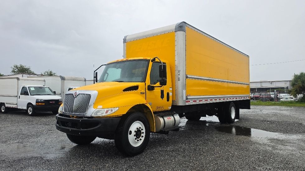 Medium Duty Box Truck-Light and Medium Duty Trucks-International-2021-MV607-Ocala-FL-215,826\n\t\tmiles-$ 40,000 - Image 3