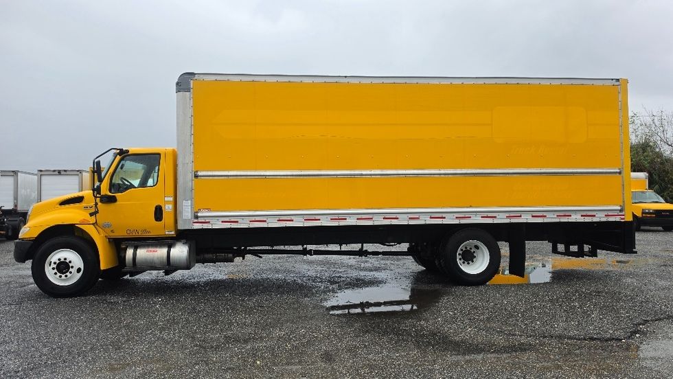 Medium Duty Box Truck-Light and Medium Duty Trucks-International-2021-MV607-Ocala-FL-215,826\n\t\tmiles-$ 40,000 - Image 4