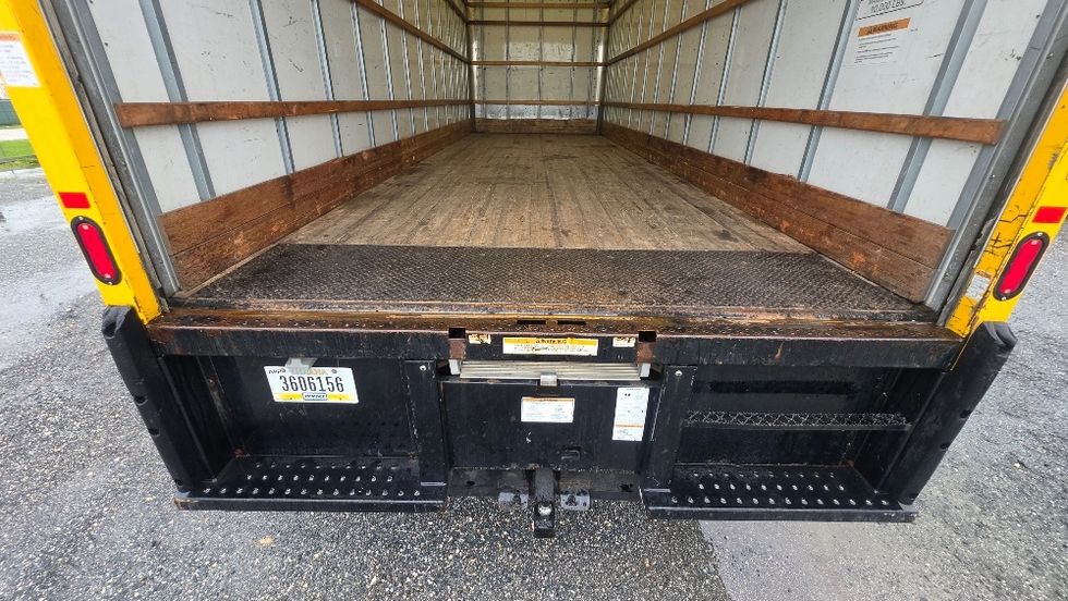 Medium Duty Box Truck-Light and Medium Duty Trucks-International-2021-MV607-Ocala-FL-215,826\n\t\tmiles-$ 40,000 - Image 9