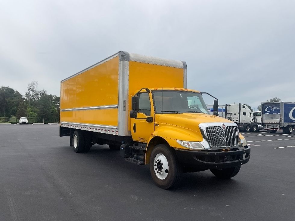 Medium Duty Box Truck-Light and Medium Duty Trucks-International-2021-MV607-Ocala-FL-219,001\n\t\tmiles-$ 41,250 - Image 1