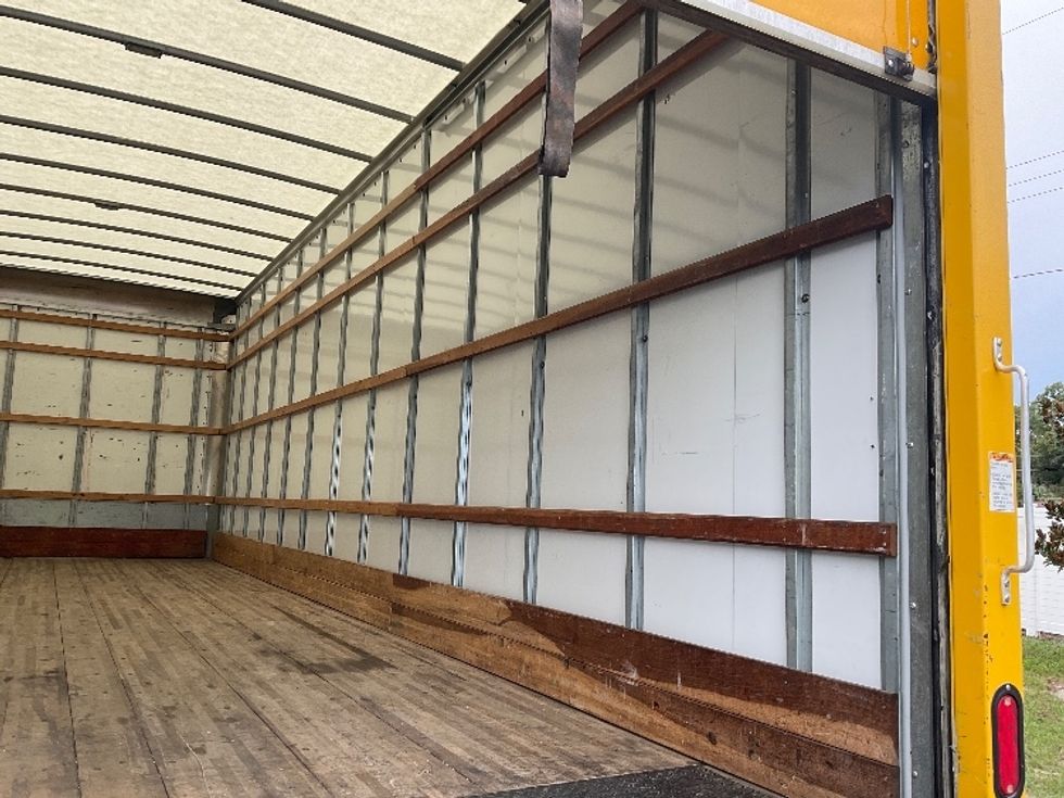 Medium Duty Box Truck-Light and Medium Duty Trucks-International-2021-MV607-Ocala-FL-219,001\n\t\tmiles-$ 41,250 - Image 12