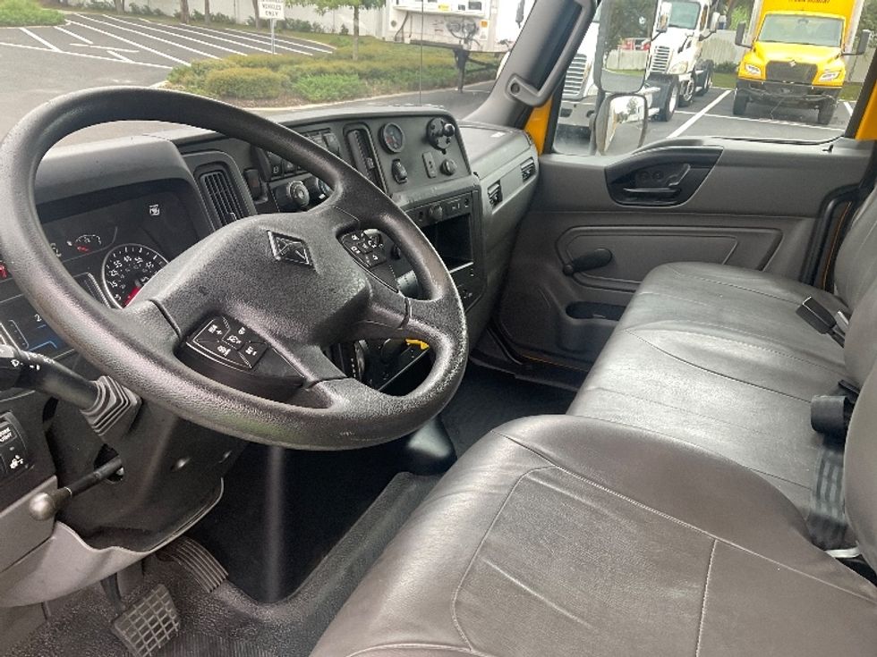 Medium Duty Box Truck-Light and Medium Duty Trucks-International-2021-MV607-Ocala-FL-219,001\n\t\tmiles-$ 41,250 - Image 17