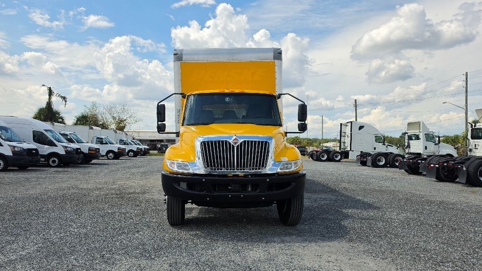 Medium Duty Box Truck-Light and Medium Duty Trucks-International-2021-MV607-Ocala-FL-230,220\n\t\tmiles-$ 41,000 - Image 2