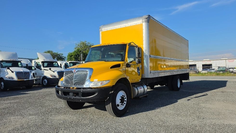 Medium Duty Box Truck-Light and Medium Duty Trucks-International-2021-MV607-Ocala-FL-242,737\n\t\tmiles-$ 34,250 - Image 3