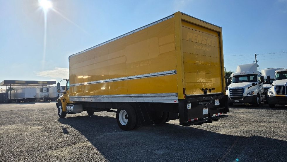 Medium Duty Box Truck-Light and Medium Duty Trucks-International-2021-MV607-Ocala-FL-242,737\n\t\tmiles-$ 34,250 - Image 6