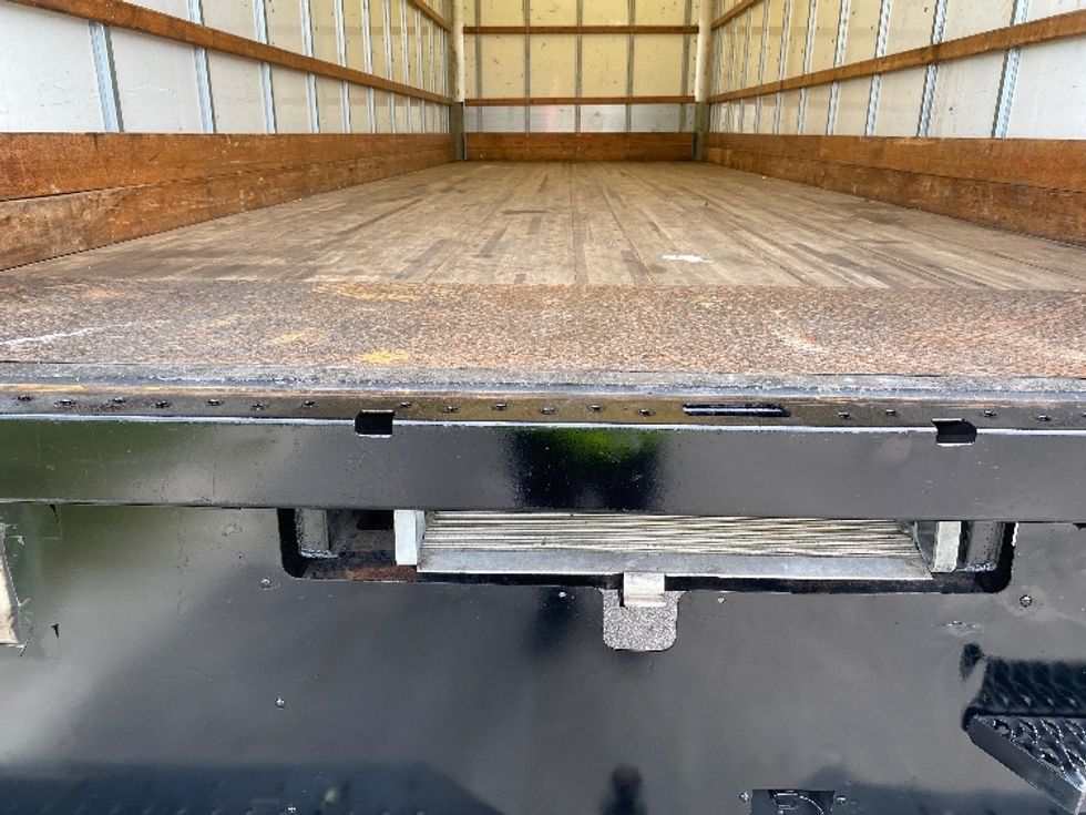 Medium Duty Box Truck-Light and Medium Duty Trucks-International-2021-MV607-Ocala-FL-243,717\n\t\tmiles-$ 35,500 - Image 10