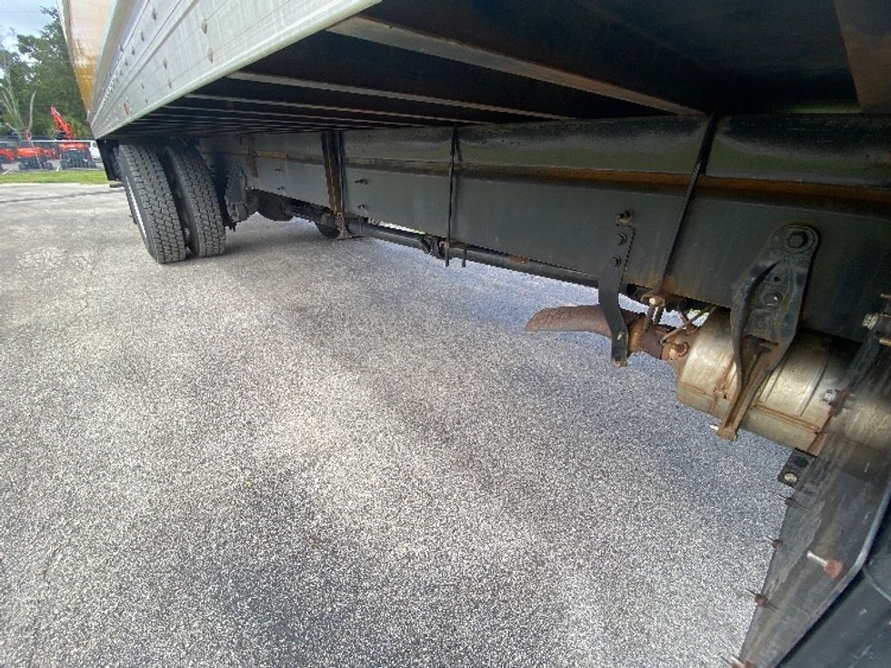 Medium Duty Box Truck-Light and Medium Duty Trucks-International-2021-MV607-Ocala-FL-243,717\n\t\tmiles-$ 35,500 - Image 14