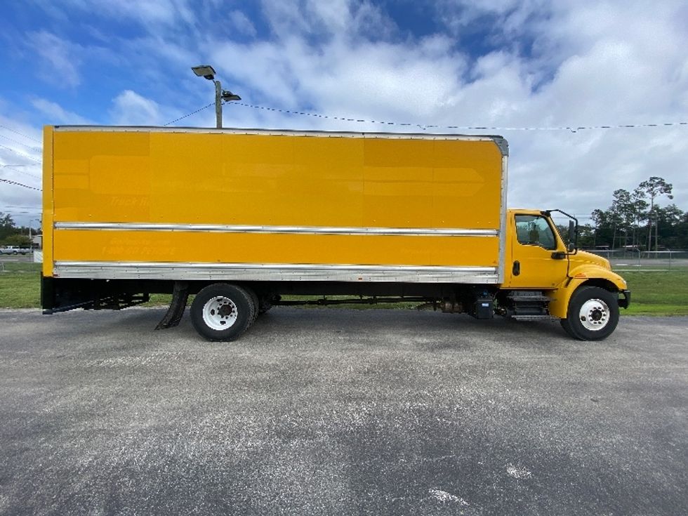 Medium Duty Box Truck-Light and Medium Duty Trucks-International-2021-MV607-Ocala-FL-243,717\n\t\tmiles-$ 35,500 - Image 15