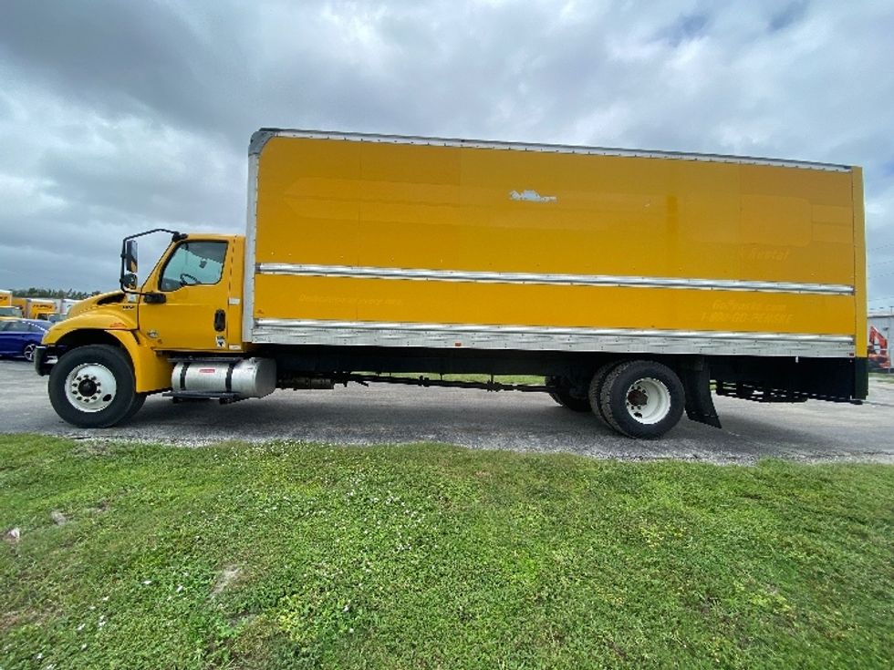 Medium Duty Box Truck-Light and Medium Duty Trucks-International-2021-MV607-Ocala-FL-243,717\n\t\tmiles-$ 35,500 - Image 4