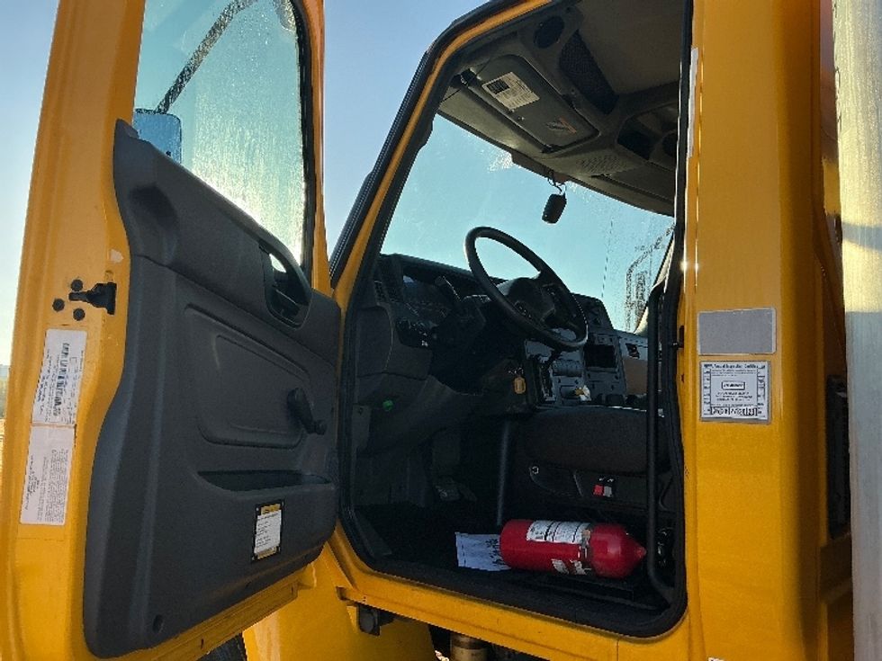 Medium Duty Box Truck-Light and Medium Duty Trucks-International-2021-MV607-Odessa-TX-192,341\n\t\tmiles-$ 43,750 - Image 16