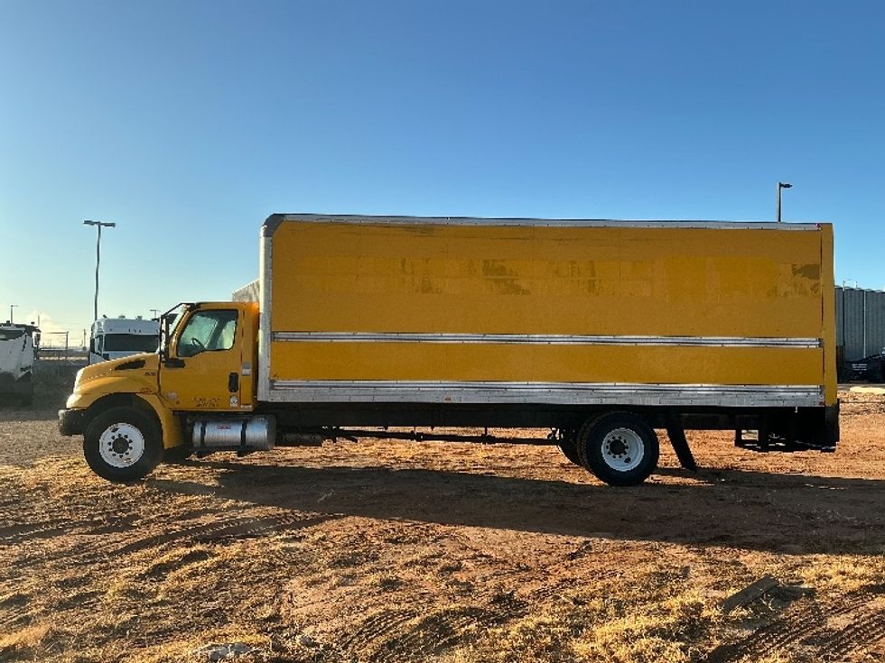 Medium Duty Box Truck-Light and Medium Duty Trucks-International-2021-MV607-Odessa-TX-192,341\n\t\tmiles-$ 43,750 - Image 4