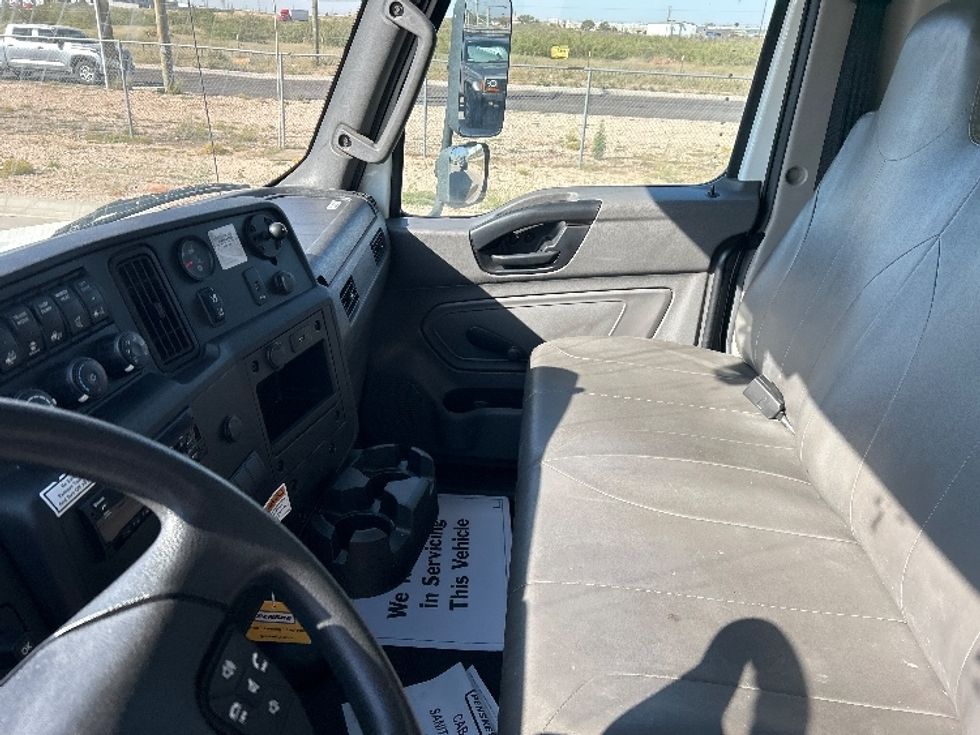 Medium Duty Box Truck-Light and Medium Duty Trucks-International-2021-MV607-Odessa-TX-231,763\n\t\tmiles-$ 50,750 - Image 19