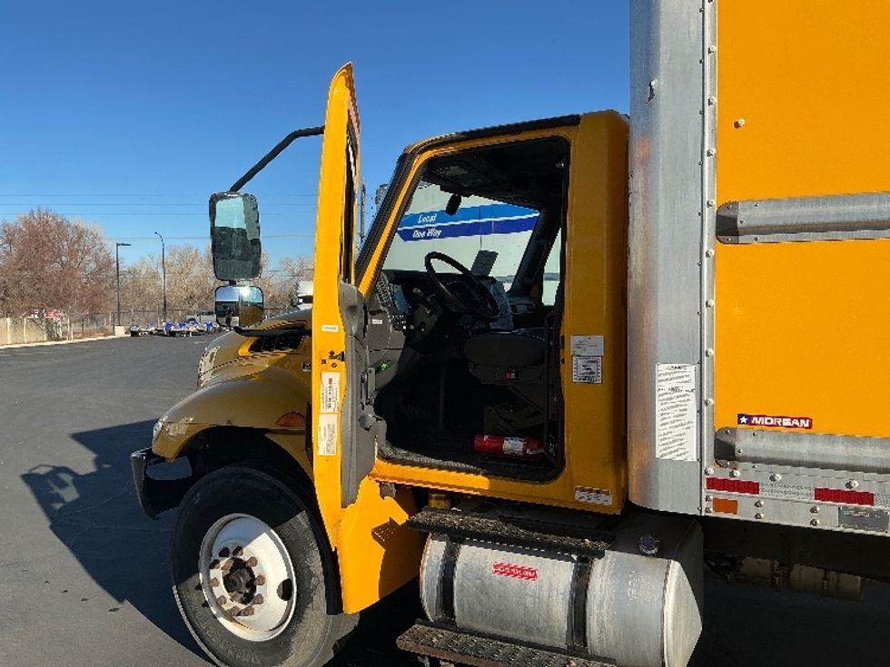 Medium Duty Box Truck-Light and Medium Duty Trucks-International-2021-MV607-Ogden-UT-164,728\n\t\tmiles-$ 47,500 - Image 15