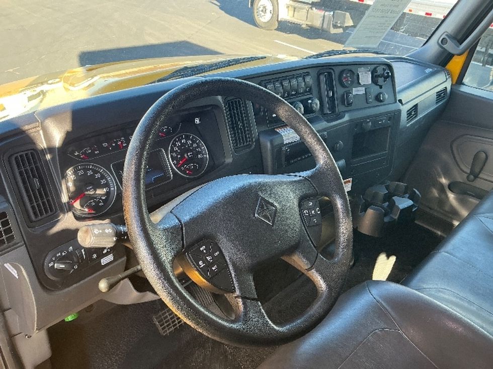 Medium Duty Box Truck-Light and Medium Duty Trucks-International-2021-MV607-Ogden-UT-164,728\n\t\tmiles-$ 47,500 - Image 16