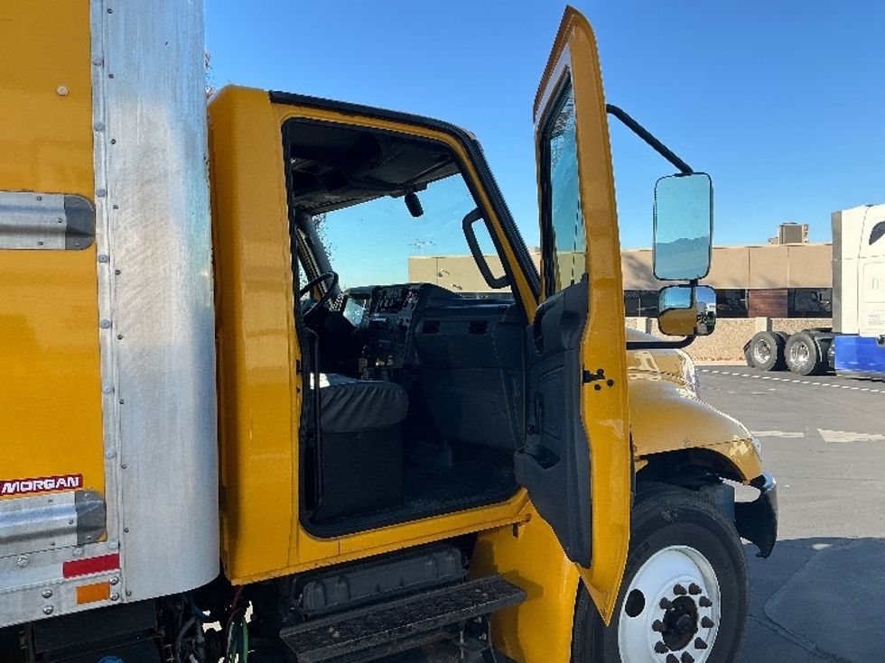 Medium Duty Box Truck-Light and Medium Duty Trucks-International-2021-MV607-Ogden-UT-164,728\n\t\tmiles-$ 47,500 - Image 19