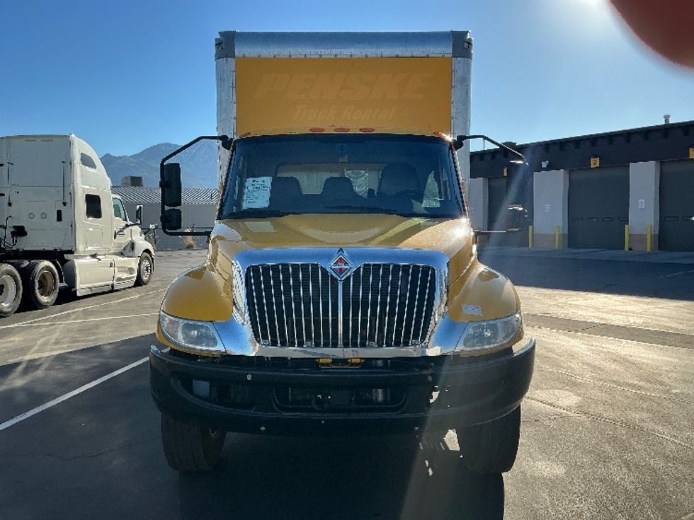 Medium Duty Box Truck-Light and Medium Duty Trucks-International-2021-MV607-Ogden-UT-164,728\n\t\tmiles-$ 47,500 - Image 2