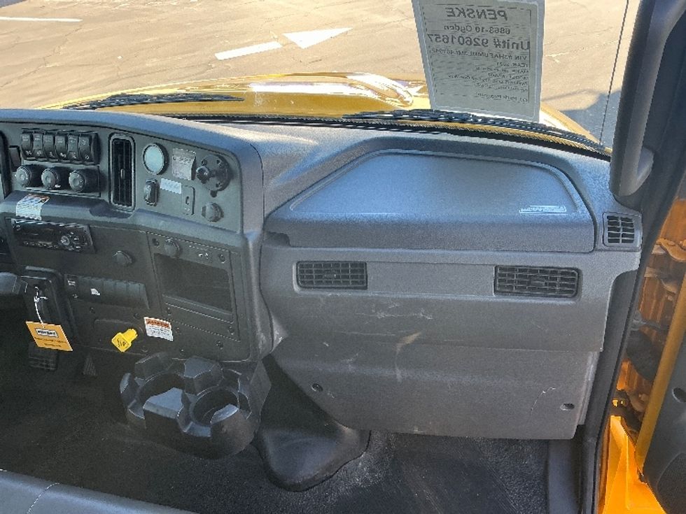 Medium Duty Box Truck-Light and Medium Duty Trucks-International-2021-MV607-Ogden-UT-164,728\n\t\tmiles-$ 47,500 - Image 20