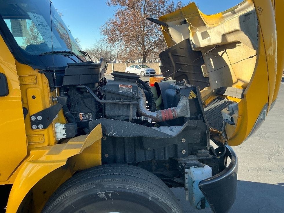 Medium Duty Box Truck-Light and Medium Duty Trucks-International-2021-MV607-Ogden-UT-164,728\n\t\tmiles-$ 47,500 - Image 22