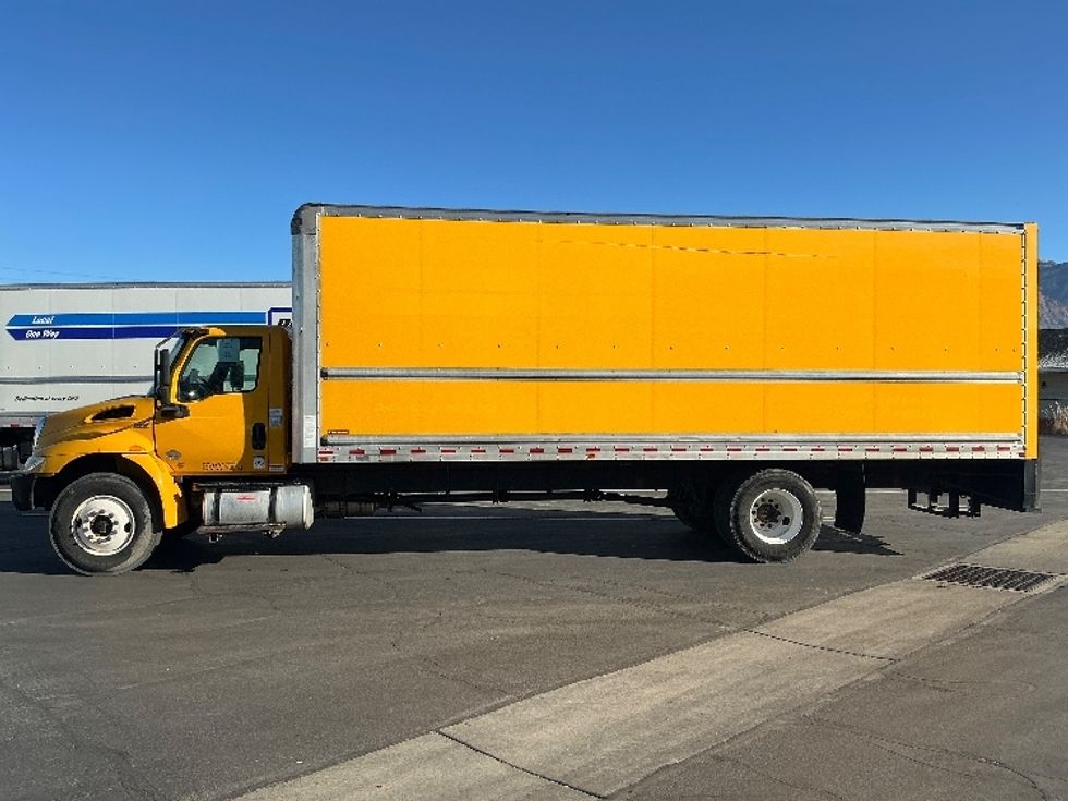 Medium Duty Box Truck-Light and Medium Duty Trucks-International-2021-MV607-Ogden-UT-164,728\n\t\tmiles-$ 47,500 - Image 4