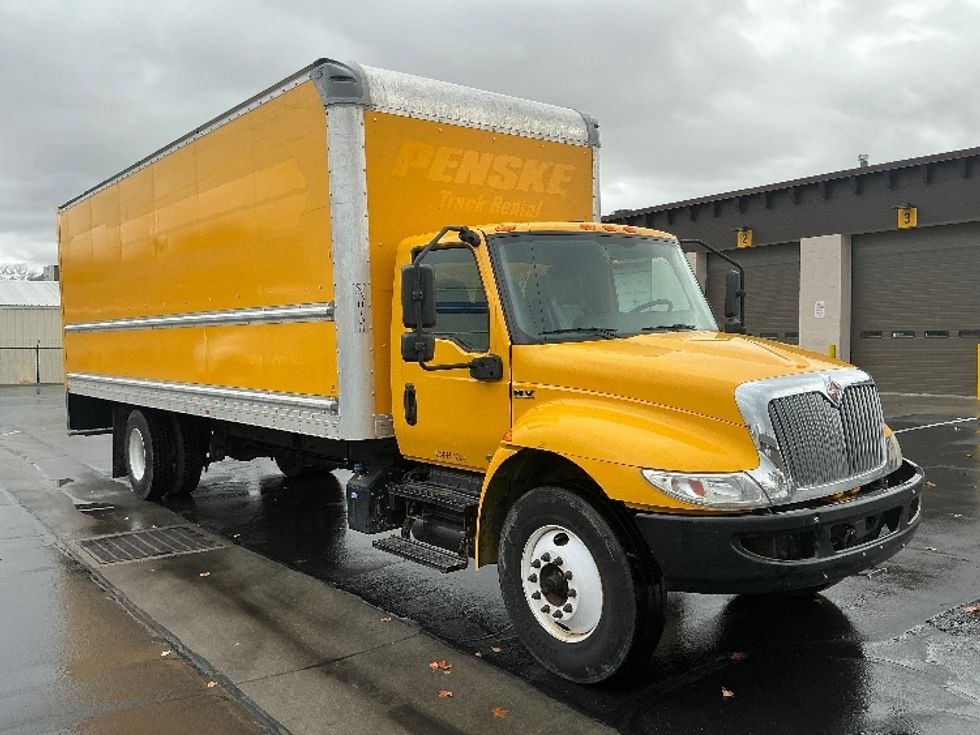 Medium Duty Box Truck-Light and Medium Duty Trucks-International-2021-MV607-Ogden-UT-220,068\n\t\tmiles-$ 39,250 - Image 1
