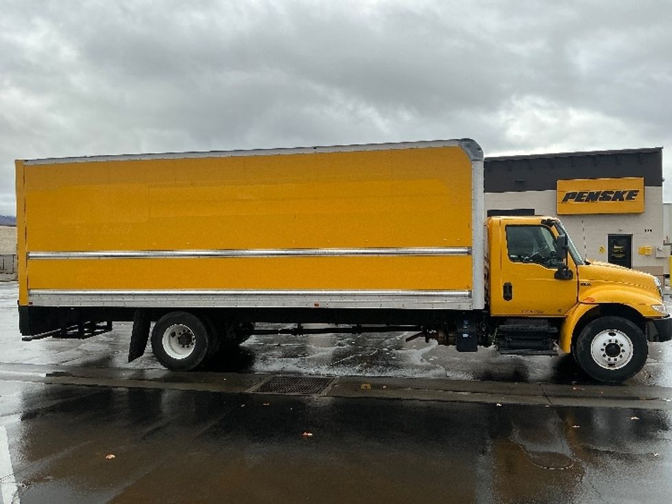 Medium Duty Box Truck-Light and Medium Duty Trucks-International-2021-MV607-Ogden-UT-220,068\n\t\tmiles-$ 39,250 - Image 15