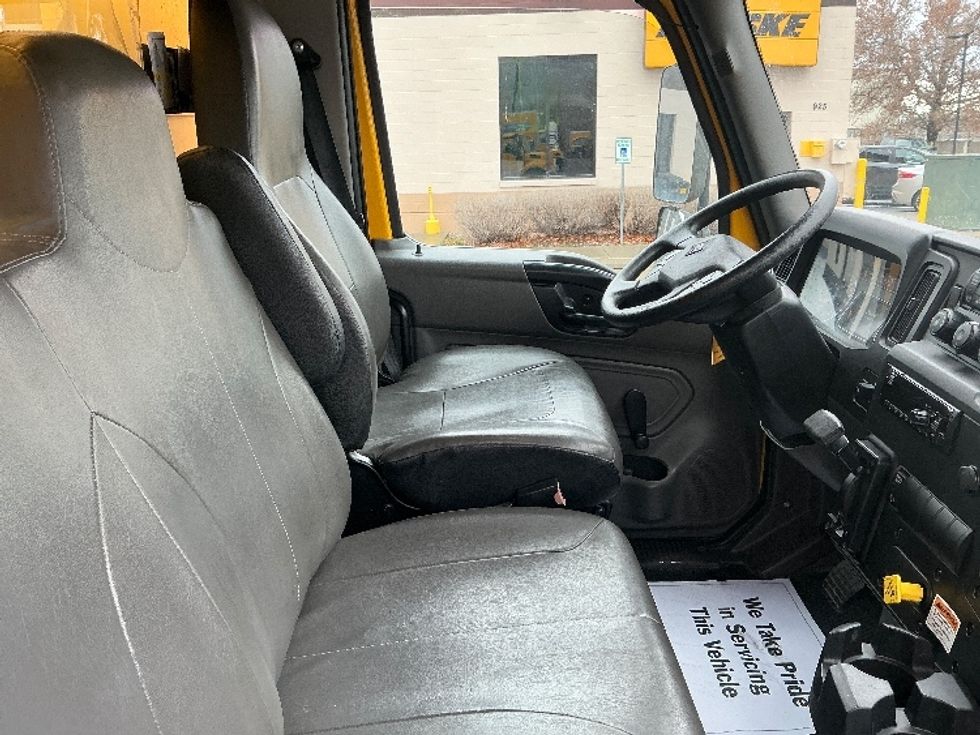 Medium Duty Box Truck-Light and Medium Duty Trucks-International-2021-MV607-Ogden-UT-220,068\n\t\tmiles-$ 39,250 - Image 22