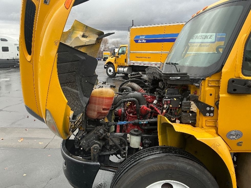 Medium Duty Box Truck-Light and Medium Duty Trucks-International-2021-MV607-Ogden-UT-220,068\n\t\tmiles-$ 39,250 - Image 24