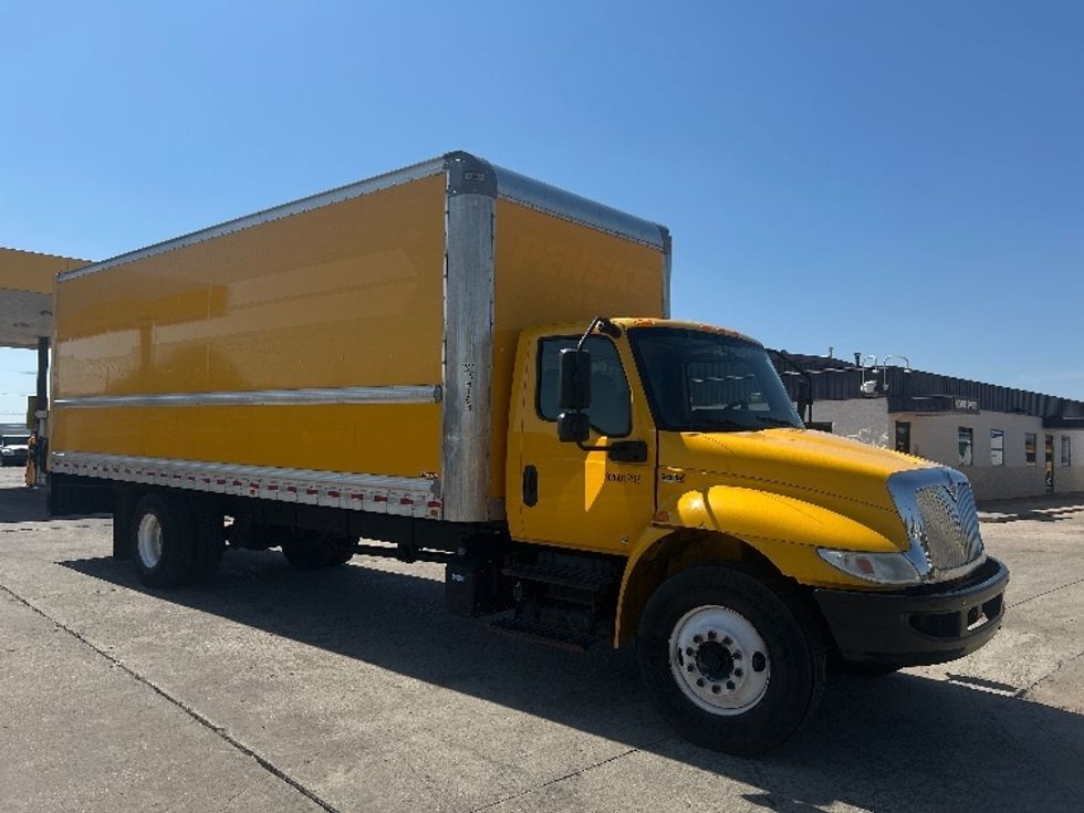 Medium Duty Box Truck-Light and Medium Duty Trucks-International-2021-MV607-Oklahoma City-OK-178,987\n\t\tmiles-$ 48,250 - Image 1
