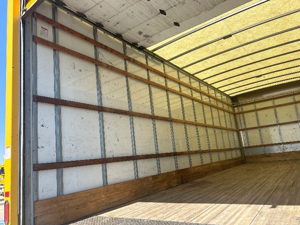 Medium Duty Box Truck-Light and Medium Duty Trucks-International-2021-MV607-Oklahoma City-OK-178,987\n\t\tmiles-$ 48,250 - Image 10