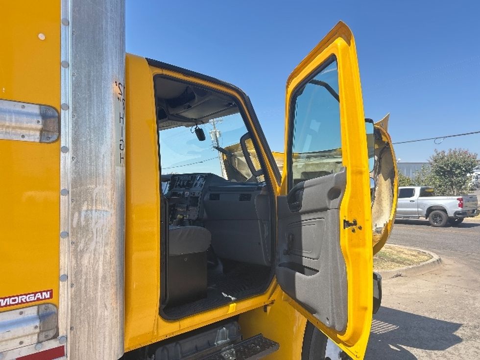 Medium Duty Box Truck-Light and Medium Duty Trucks-International-2021-MV607-Oklahoma City-OK-178,987\n\t\tmiles-$ 48,250 - Image 19