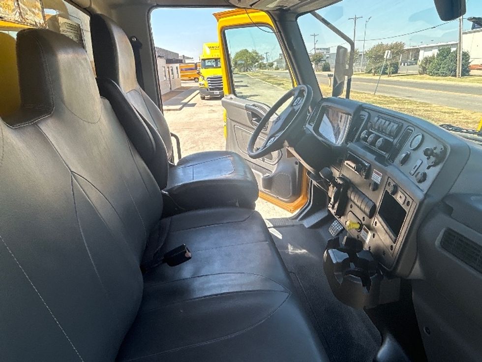Medium Duty Box Truck-Light and Medium Duty Trucks-International-2021-MV607-Oklahoma City-OK-178,987\n\t\tmiles-$ 48,250 - Image 21