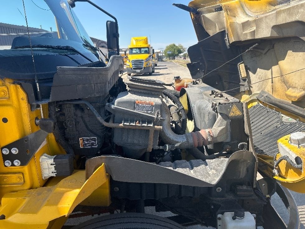 Medium Duty Box Truck-Light and Medium Duty Trucks-International-2021-MV607-Oklahoma City-OK-178,987\n\t\tmiles-$ 48,250 - Image 22