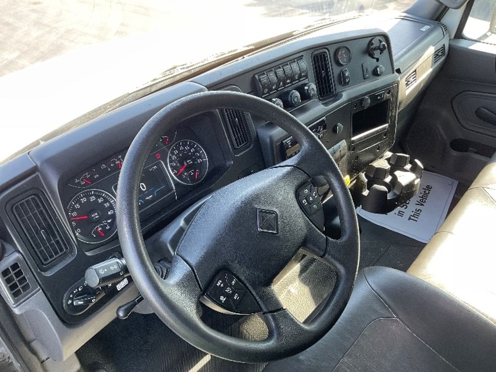 Medium Duty Box Truck-Light and Medium Duty Trucks-International-2021-MV607-Oklahoma City-OK-180,354\n\t\tmiles-$ 54,750 - Image 18