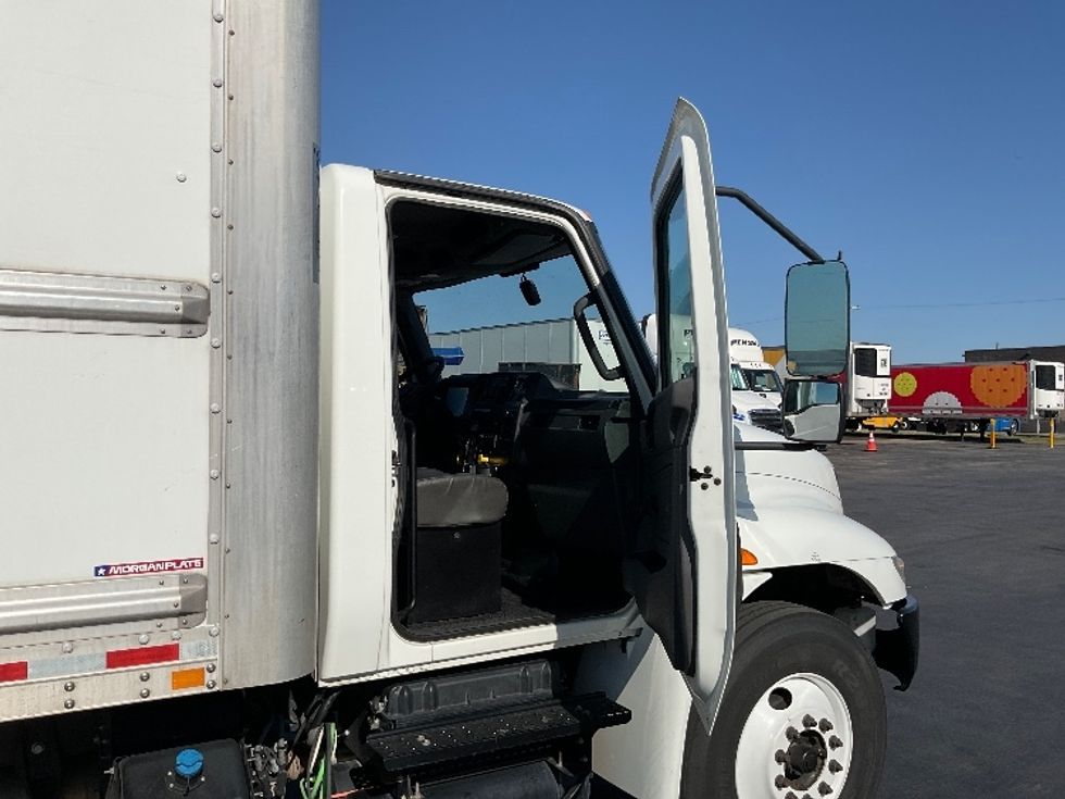 Medium Duty Box Truck-Light and Medium Duty Trucks-International-2021-MV607-Oklahoma City-OK-180,354\n\t\tmiles-$ 54,750 - Image 20