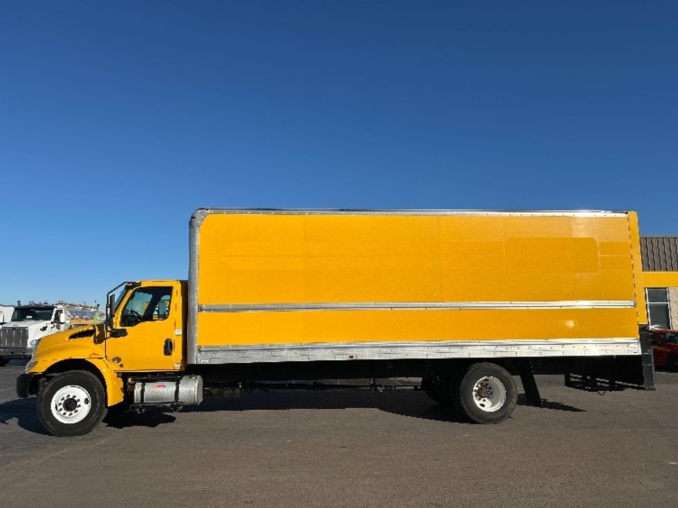 Medium Duty Box Truck-Light and Medium Duty Trucks-International-2021-MV607-Oklahoma City-OK-200,912\n\t\tmiles-$ 42,250 - Image 4