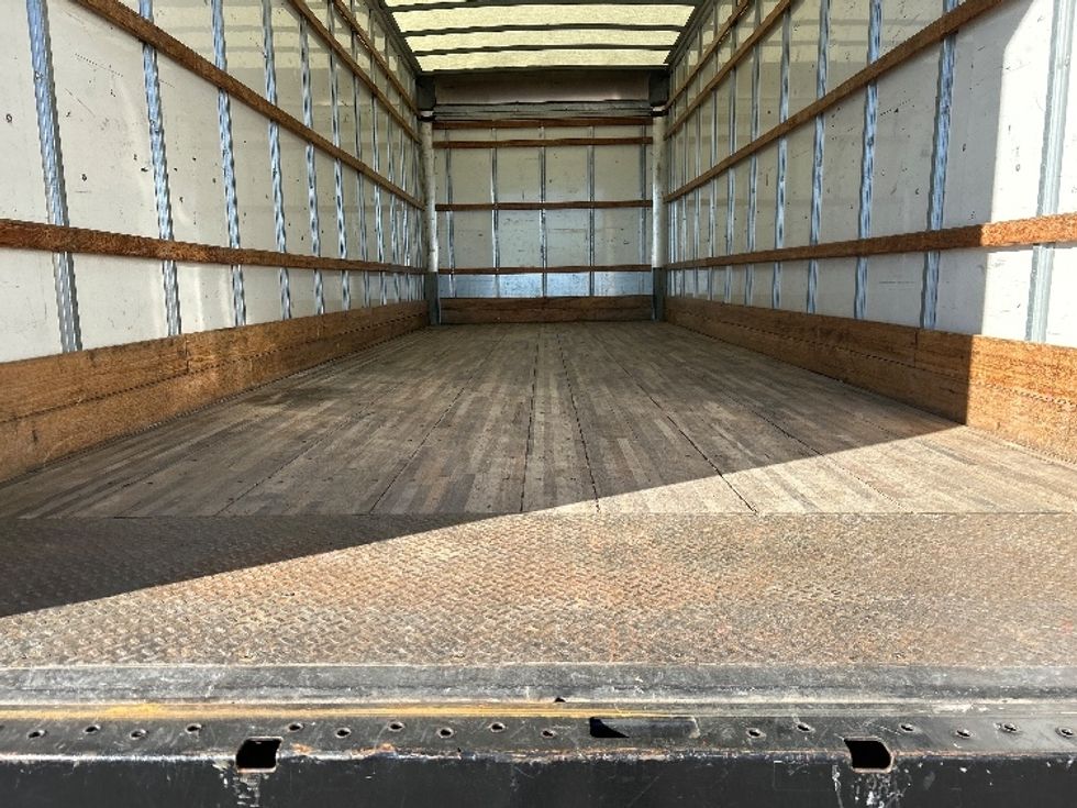 Medium Duty Box Truck-Light and Medium Duty Trucks-International-2021-MV607-Oklahoma City-OK-200,912\n\t\tmiles-$ 42,250 - Image 9
