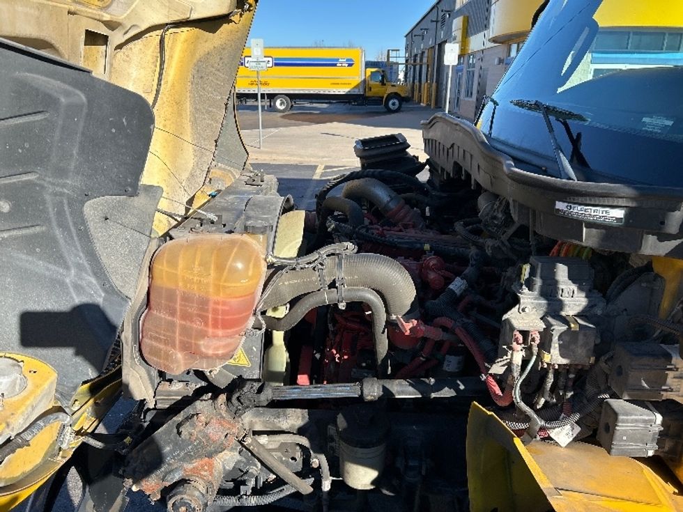 Medium Duty Box Truck-Light and Medium Duty Trucks-International-2021-MV607-Oklahoma City-OK-200,912\n\t\tmiles-$ 42,250 - Image 23