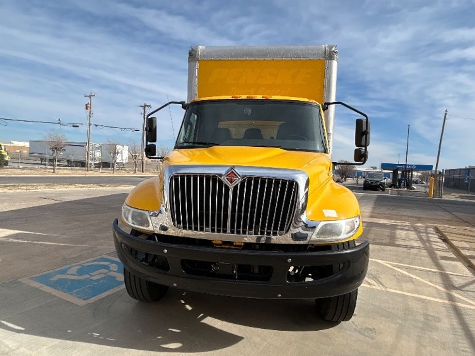 Medium Duty Box Truck-Light and Medium Duty Trucks-International-2021-MV607-Oklahoma City-OK-220,170\n\t\tmiles-$ 35,750 - Image 2