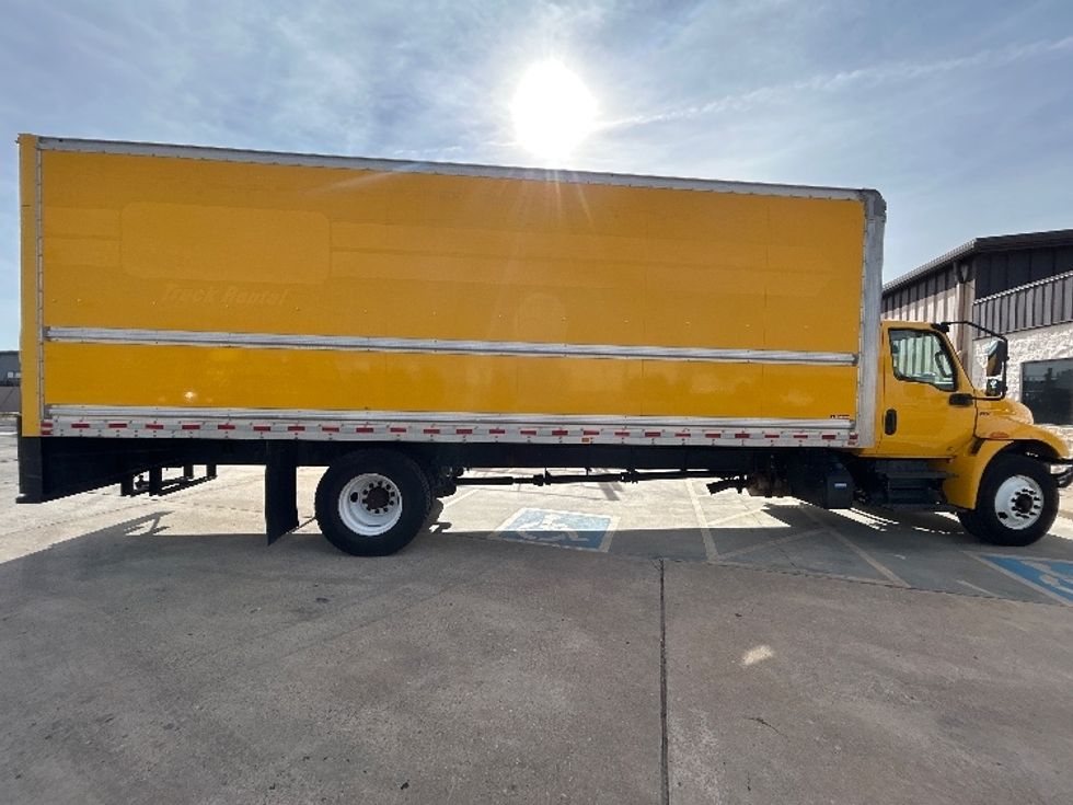 Medium Duty Box Truck-Light and Medium Duty Trucks-International-2021-MV607-Oklahoma City-OK-220,170\n\t\tmiles-$ 35,750 - Image 15
