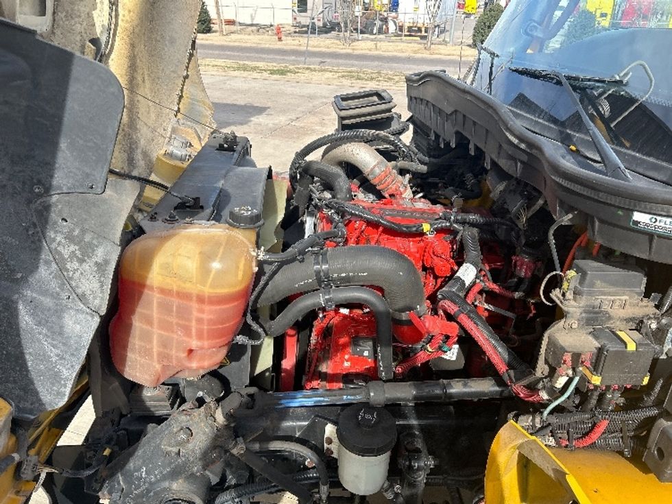 Medium Duty Box Truck-Light and Medium Duty Trucks-International-2021-MV607-Oklahoma City-OK-220,170\n\t\tmiles-$ 35,750 - Image 24