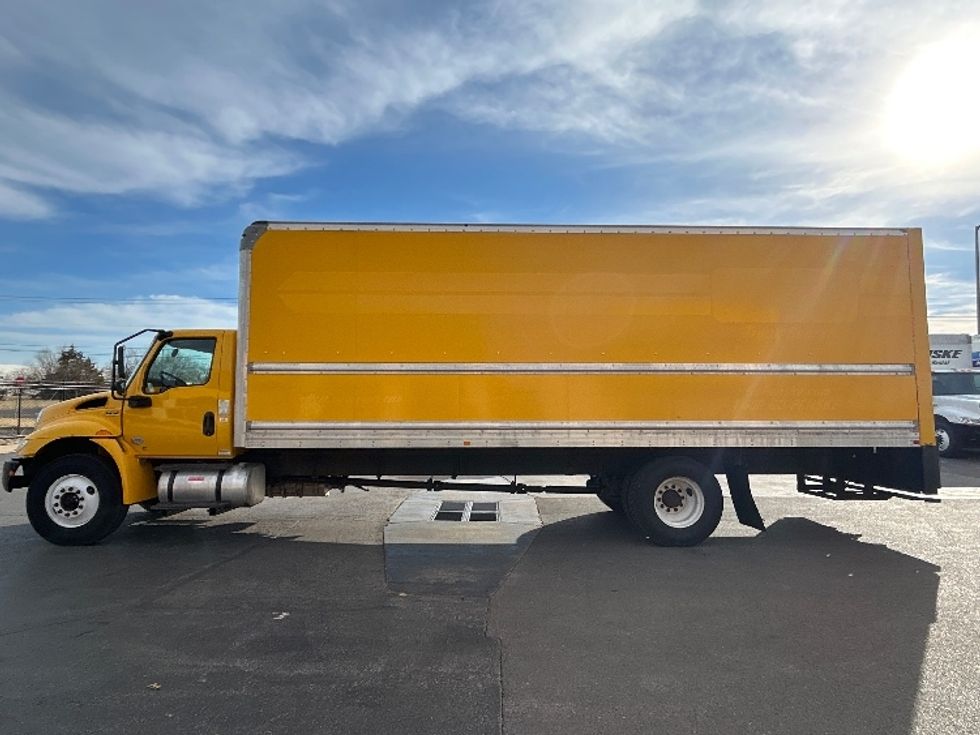 Medium Duty Box Truck-Light and Medium Duty Trucks-International-2021-MV607-Oklahoma City-OK-249,893\n\t\tmiles-$ 33,250 - Image 4