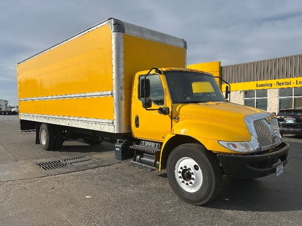 Medium Duty Box Truck-Light and Medium Duty Trucks-International-2021-MV607-Oklahoma City-OK-249,893\n\t\tmiles-$ 33,250 - Image 1