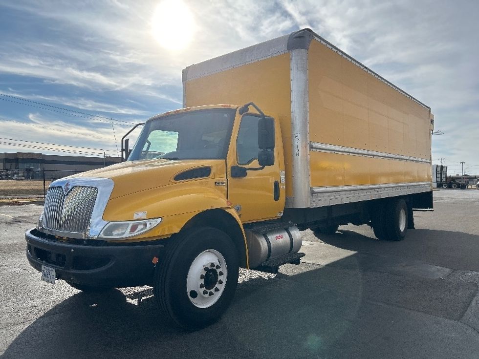 Medium Duty Box Truck-Light and Medium Duty Trucks-International-2021-MV607-Oklahoma City-OK-249,893\n\t\tmiles-$ 33,250 - Image 3