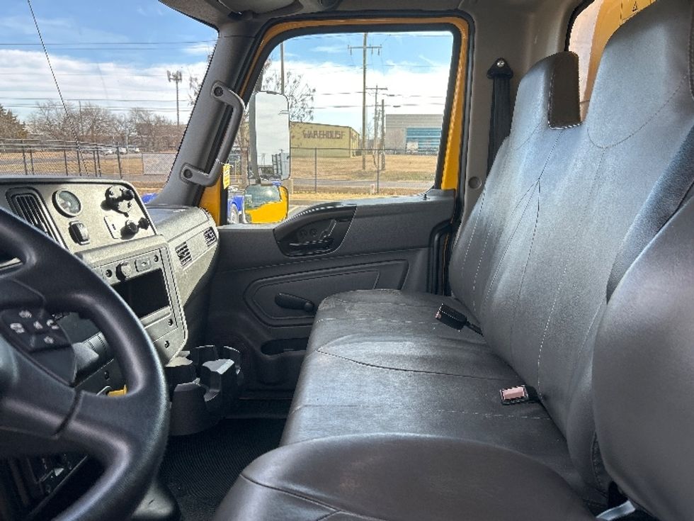 Medium Duty Box Truck-Light and Medium Duty Trucks-International-2021-MV607-Oklahoma City-OK-249,893\n\t\tmiles-$ 33,250 - Image 18