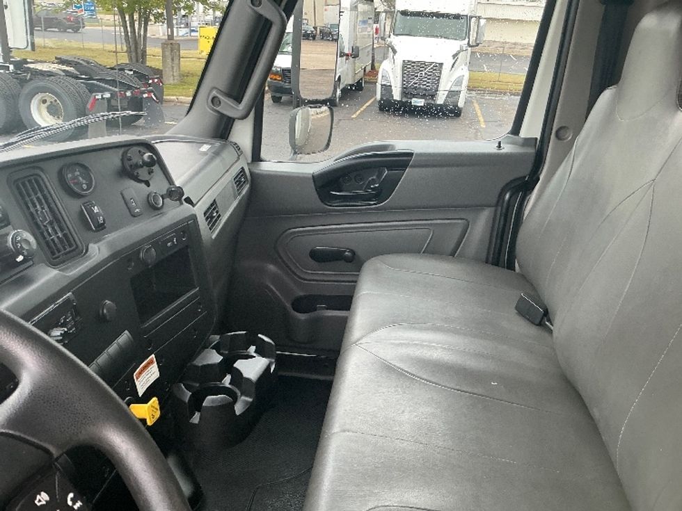 Medium Duty Box Truck-Light and Medium Duty Trucks-International-2021-MV607-Olive Branch-MS-227,153\n\t\tmiles-$ 45,500 - Image 19