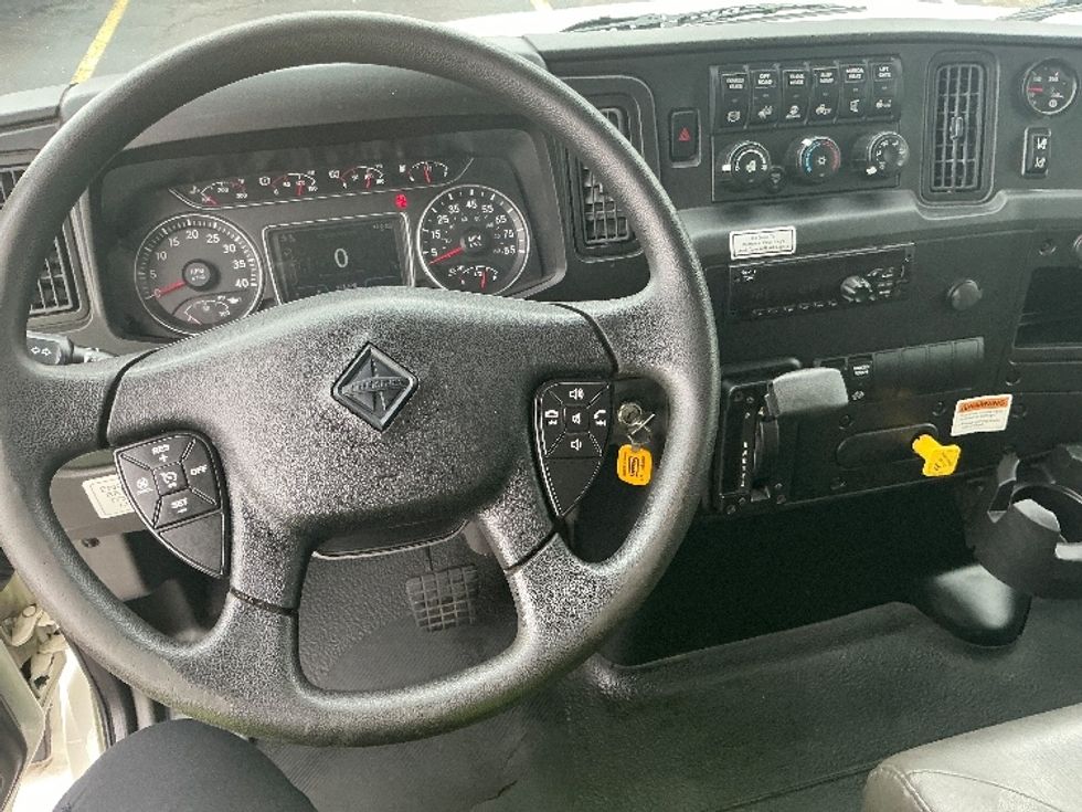 Medium Duty Box Truck-Light and Medium Duty Trucks-International-2021-MV607-Olive Branch-MS-227,153\n\t\tmiles-$ 45,500 - Image 18