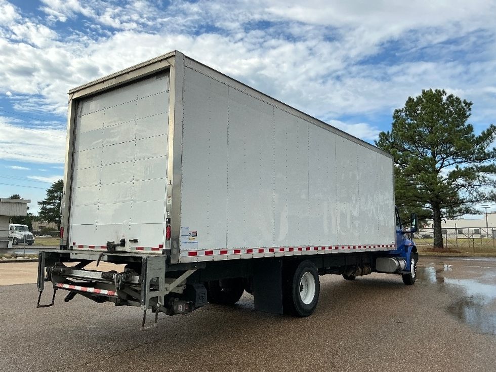 Medium Duty Box Truck-Light and Medium Duty Trucks-International-2021-MV607-Olive Branch-MS-98,968\n\t\tmiles-$ 61,750 - Image 13