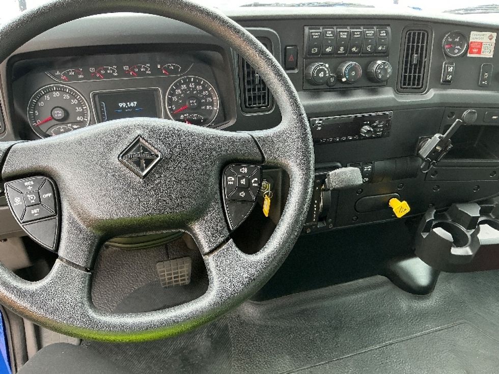 Medium Duty Box Truck-Light and Medium Duty Trucks-International-2021-MV607-Olive Branch-MS-98,968\n\t\tmiles-$ 61,750 - Image 18